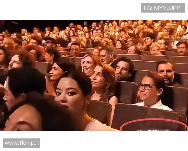 《某著名女演员为新剧增重十公斤挑战自我获网友力挺》 《某著名女演员为新剧增重十公斤挑战自我获网友力挺》